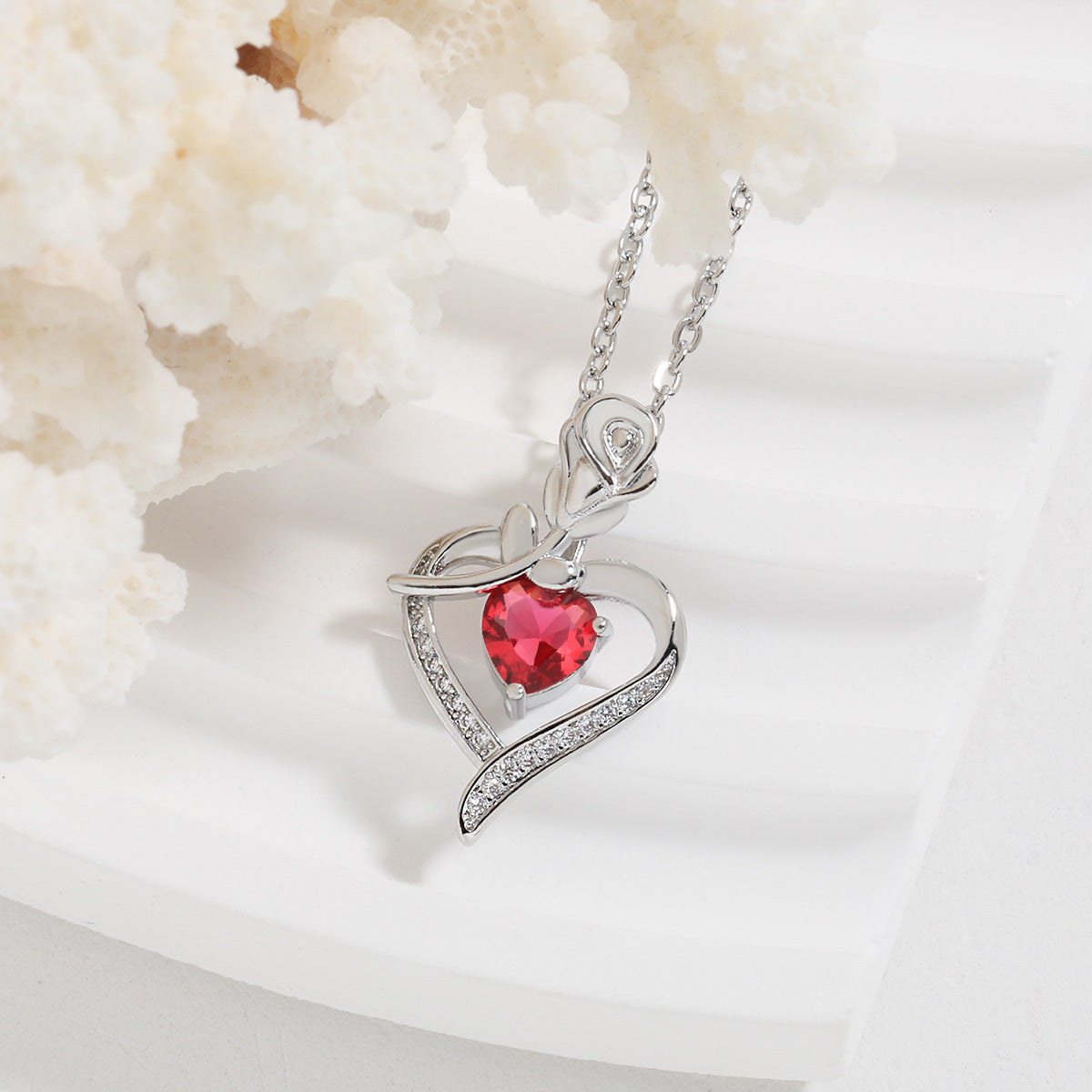 Rose Heart-shaped Necklace